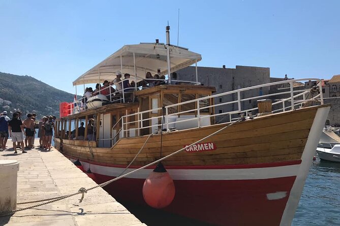 Elaphite Islands Boat Cruise in Dubrovnik - Boat Features and Amenities