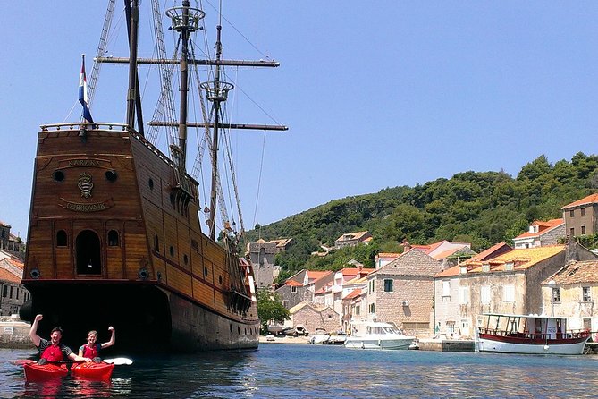 Elaphite Islands Full-Day Kayak and Bike Tour From Dubrovnik - Kayak Excursion to the Islands