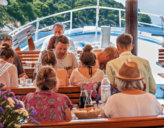 Elaphiti Islands Group Boat Tour - Reservation Process