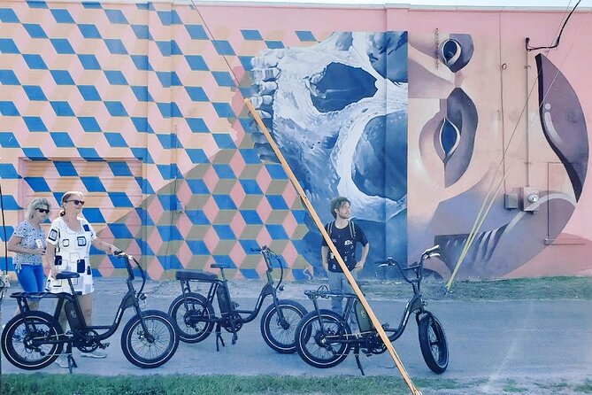 Electric Bike Guided City & Mural Tour - Meeting Location and Access