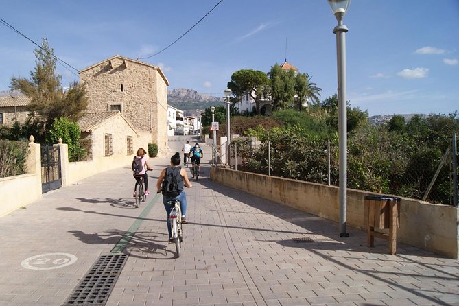 Electric Bikes Rental - Meeting and End Point