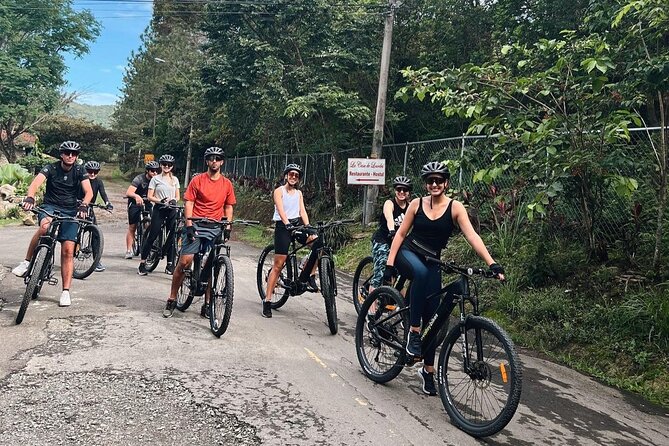 Electric Bikes Rental in El Valle De Anton - Service Overview
