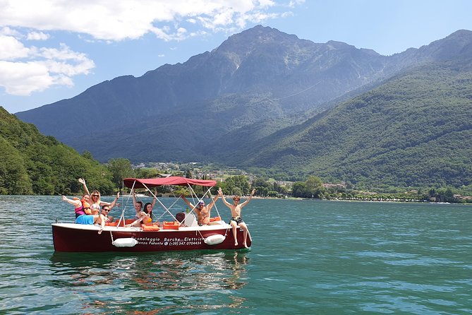 Electric Boat Rental Voucher - Electric Boat Rental - Included Amenities