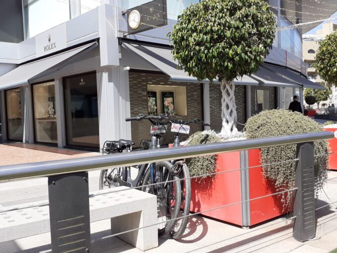 Electric City Bike Rental With Hotel Delivery - Small Group and English-speaking Host