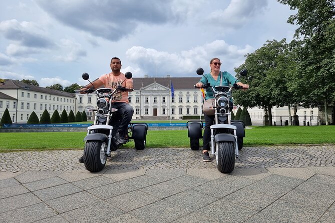 Electric Harley Trike Tour in Berlin for 2 - Accessibility and Participation