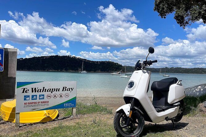 Electric Moped Rentals in Russell - Rental Period and Age Requirements