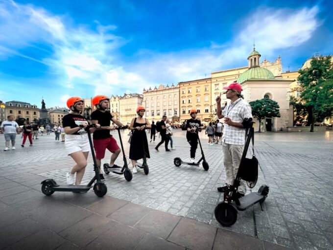 Electric Scooter Tour: Full Tour - 3-Hours of Magic! - Exploring Warsaws Iconic Sights
