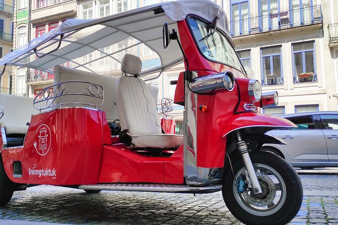 Electric Tuk Tuk Tour in Porto - Included in the Tour