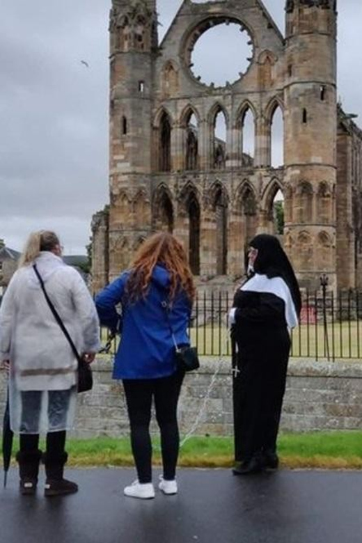 Elgin: Cathedral Interior Guided Tour - Tour Highlights