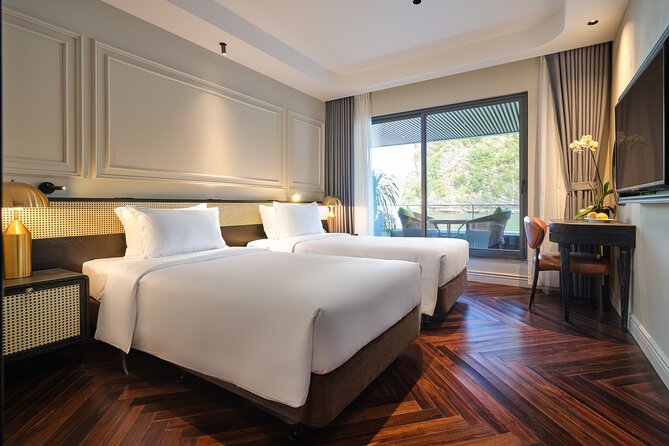 Elite of the Seas Ha Long Bay 6 Star Cruise Infinity Pool (3D/2N) - Additional Details
