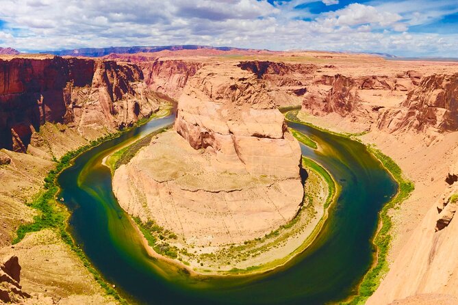 Elite VIP Private Tour - Horseshoe Bend & Lower Antelope Canyon - Exploring Horseshoe Bend