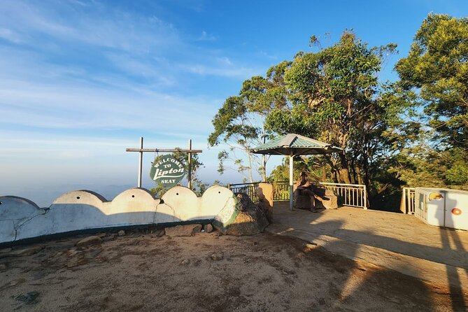 Ella Hotel to Lipton Seat Transfers - Scenic Journey to Lipton Seat