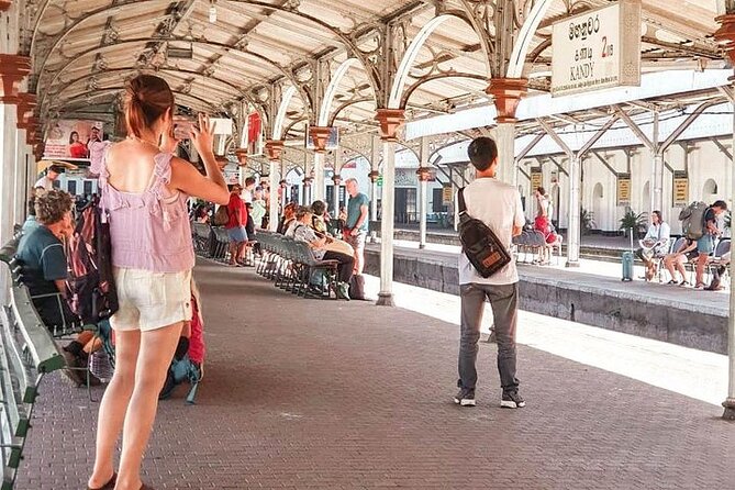 Ella to Nanu Oya Train Ride on (Train No: 1006 Podi Menike) - Key Points
