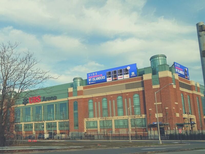 Elmont: New York Islanders UBS Arena Ice Hockey Game Ticket - Amenities