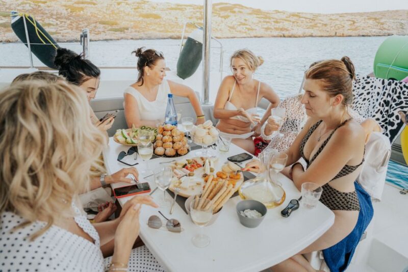 Elounda: Private Catamaran Trip With Food and Drinks - Meal and Refreshments