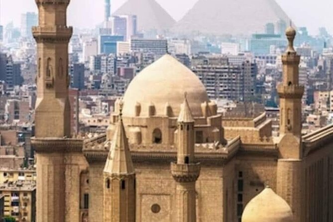 Emam ElShafei , Mosques of Ala-Elbayt and Khan Elkhalili Market - Exploring the Mosques of Ala-Elbayt