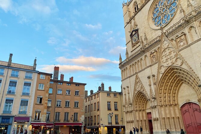 Embark on an Aperitif Journey Through the Old Town - Accessibility and Participation
