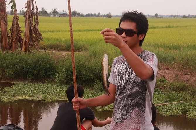 Embrace the Farmers Way: Dive Into the Paddy Farming Adventure - Hands-on Farming Experience