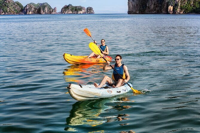 Emeraude Cruise 2 days 1 night Ha Long Bay Tour - An In-Depth Look at the Experience