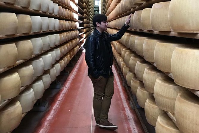 Emilias Food Farm-Parmiggiano, Wine Tasting & Vinegar Visit - Transportation and Accessibility Options