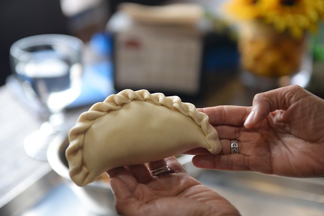 Empanada Making Class (From Scratch!) in Beach House in Puerto Montt - Preparing the Pisco Sour Starter