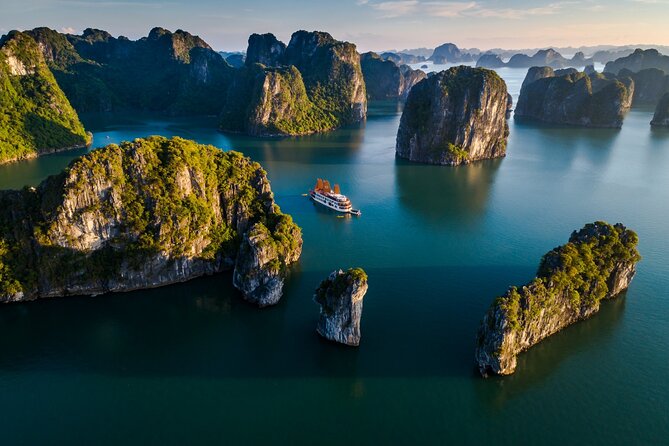 Emperor Cruises Experience 2 Days 1 Night in Halong Bay. - Accommodation and Amenities