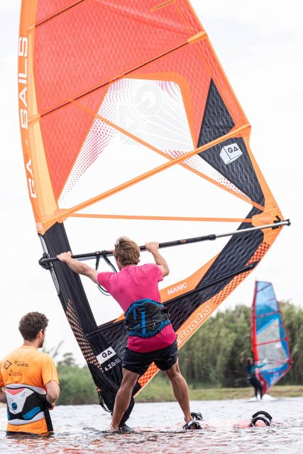 Empuriabrava Windsurfing Weekend: Multiactivity Pack - Meeting Point and Location