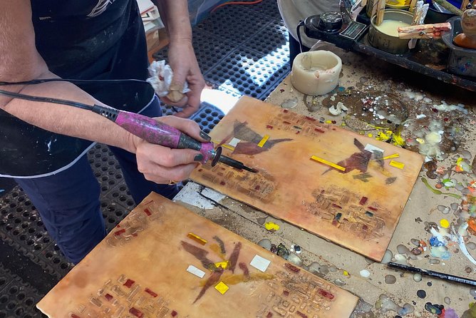 Encaustic Painting Workshops With Ezshwan Winding - Exploring Encaustic Techniques