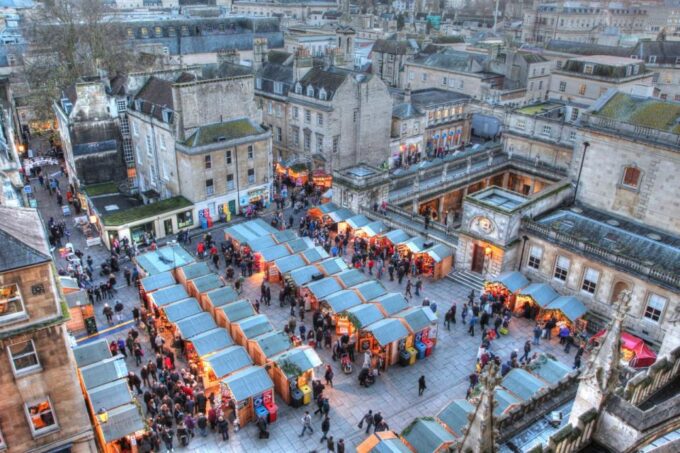 Enchanted Christmas Walk in Bath's Heart - Private Group Tour Offering