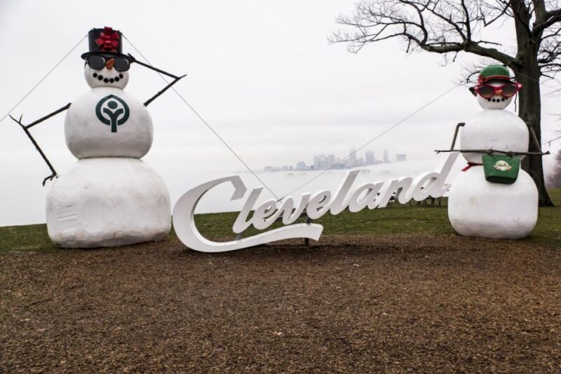 Enchanted Cleveland Holiday Walking Tour - Experience Description