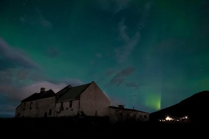 Enchanted Northern Lights: Hot Chocolate & Photos - Small Group! - Unforgettable Experience