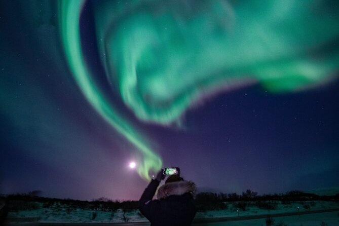 Enchanted Northern Lights: Hot Chocolate & Photos - Small Group! - Maximizing Aurora Borealis Viewing