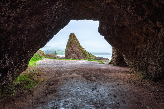 Enchanted Shores: Belfast to Giant's Causeway - Memorable Tour Highlights