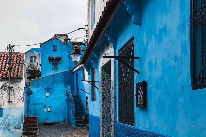 Enchanting Chefchaouen: Discover the Magical Blue City on Budget - Accessibility and Transport