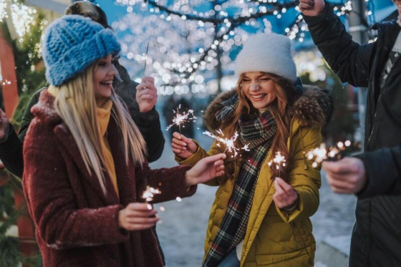 Enchanting Christmas Walk Through Inverness - Itinerary Highlights