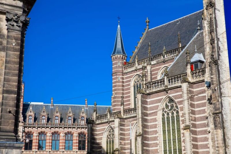 Enchanting Delft Romantic Quest Walking Tour - Key Points
