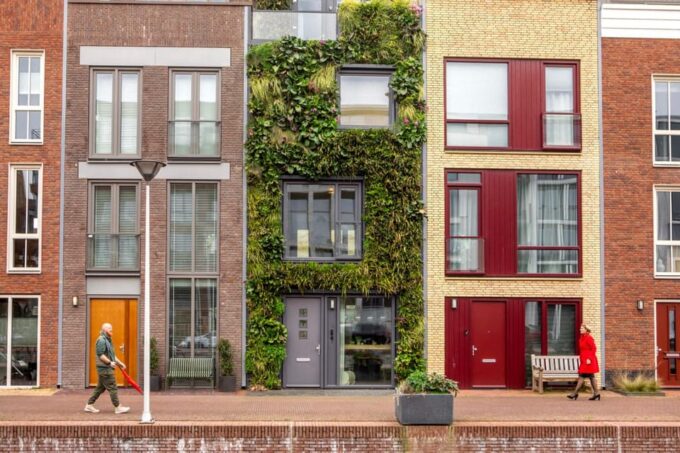 Enchanting Delft Romantic Quest Walking Tour - Entrance Fees
