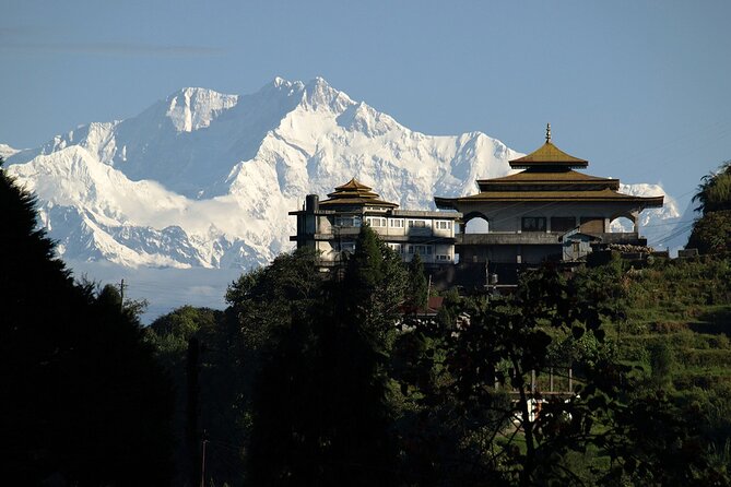 Enchanting Himalayas With Taj Mahal - Discovering Darjeeling and Gangtok