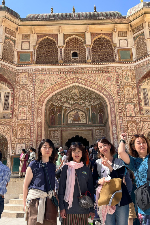Enchanting Jaipur: Overnight Tour From Delhi or Agra - Discovering Jantar Mantar