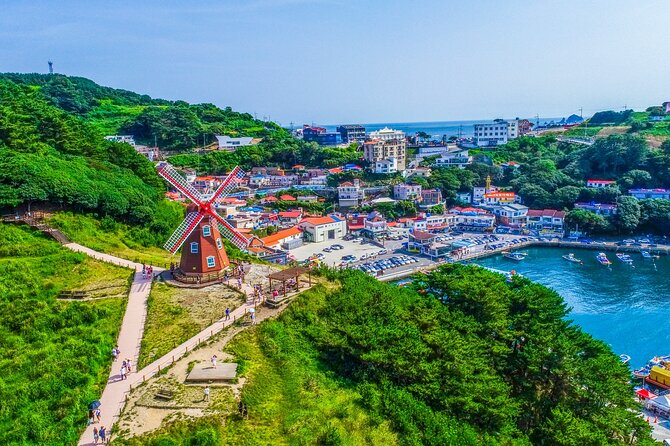 Enchanting Oedo Island Day Tour From Busan - Guided Experiences