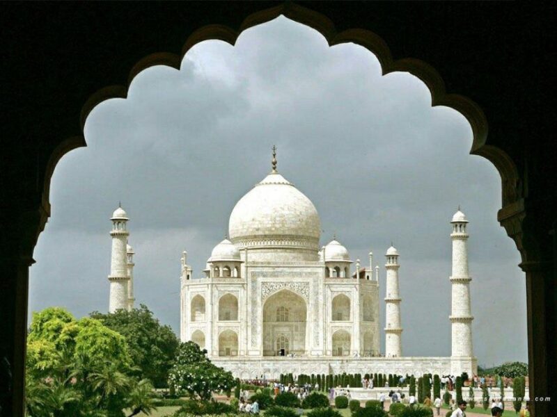 Enchanting Taj With Sikiri Fort - Itinerary Highlights