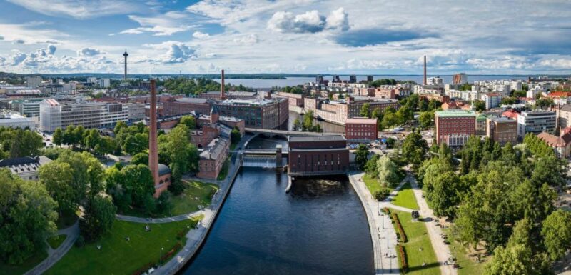 Enchanting Tampere Romantic Walking Tour - Experience Description