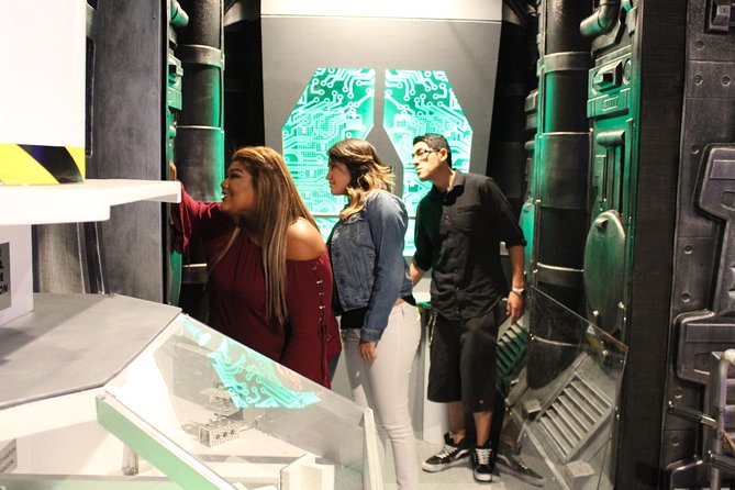 Encounter: Outer Space Theme Escape Room at Extreme Escape San Antonio - Realistic Theatrical Elements