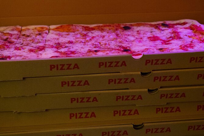 English Comedy Ticket Including Pizza in Berlin Mitte - Booking Confirmation and Accessibility