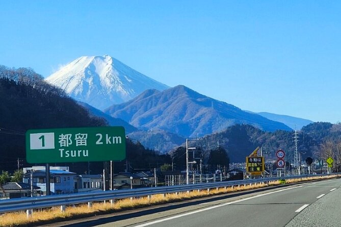 English Guided Mt. Fuji and Lake Kawaguchi Group Tour - Itinerary