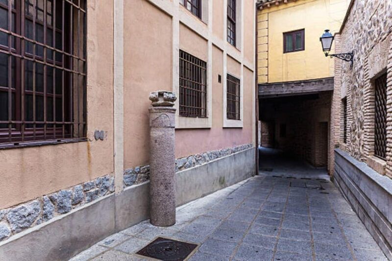 English Tour "TOLEDO ALL IN ONE" - Meeting Point and Office Services