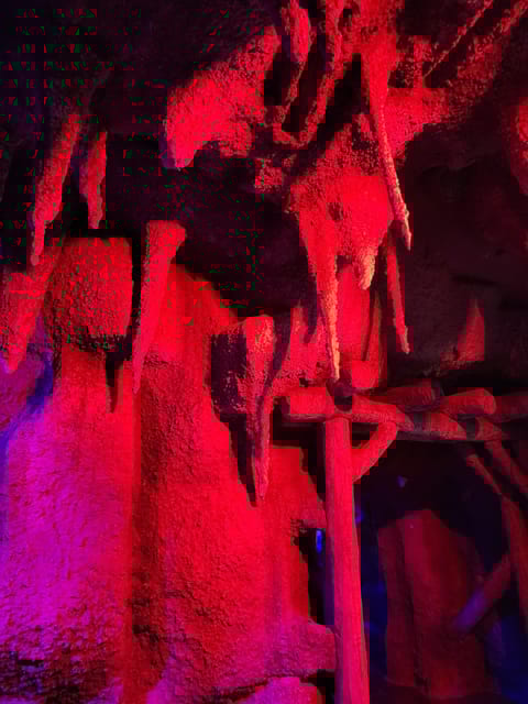 Enhanting SpaghettiCave/PrivateTour - Amenities and Inclusions