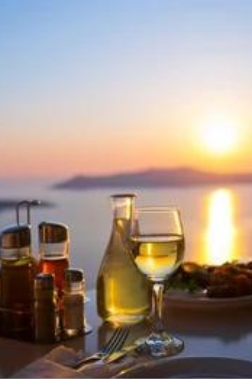 Enjoy a Enchanting Sunset Dinner by the Seaside. - Key Points