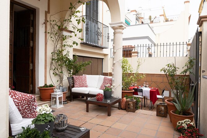 Enjoy A Sizzling Six-Course Meal In The Heart Of Seville - Key Points