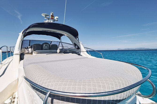 Enjoy an Unforgettable Experience With the Elegant CRANCHI 47 - Additional Information